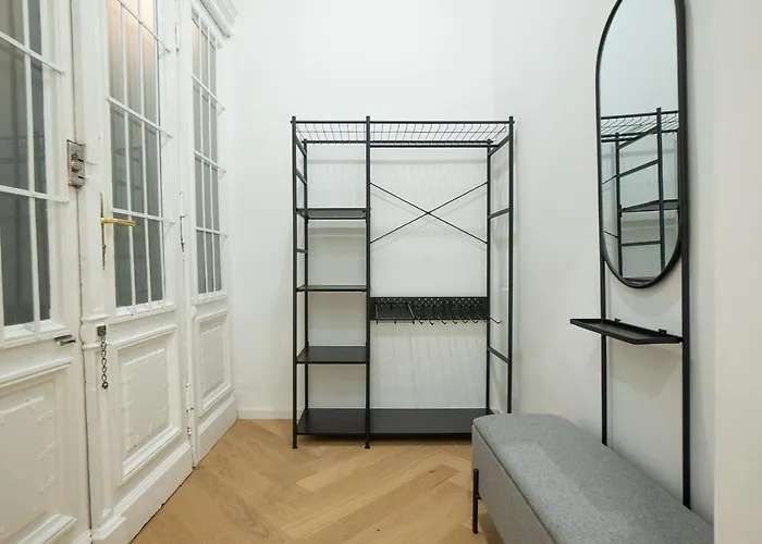 Spacious 110м2 Flat In The Center Апартаменты Вена