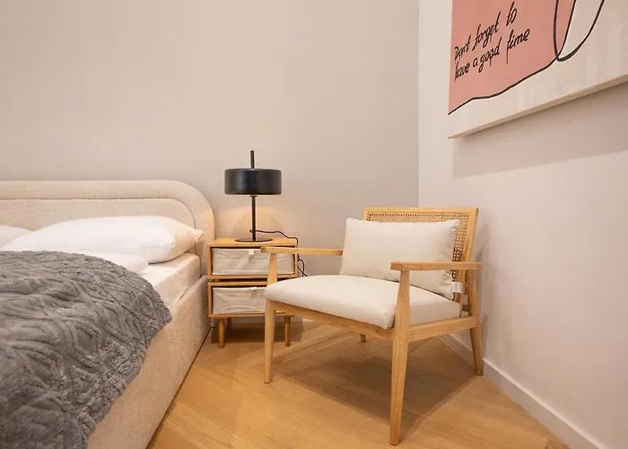 Апартаменты Spacious 110м2 Flat In The Center *