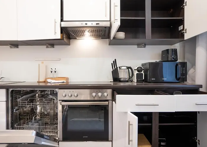 Апартаменты Spacious 110м2 Flat In The Center Вена