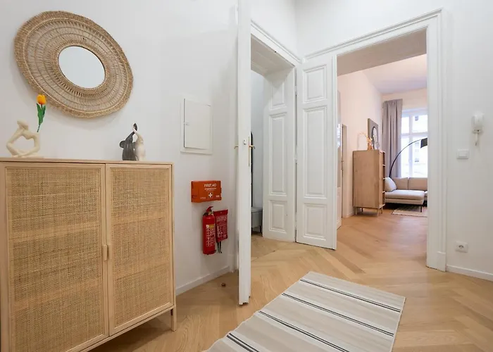 Spacious 110м2 Flat In The Center Апартаменты *