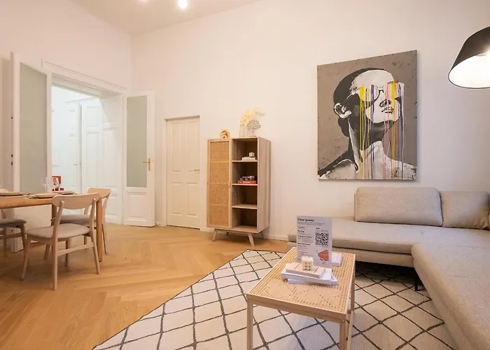 Апартаменты Spacious 110м2 Flat In The Center Вена