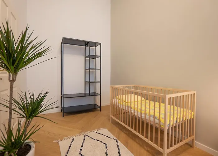 Апартаменты Spacious 110м2 Flat In The Center *